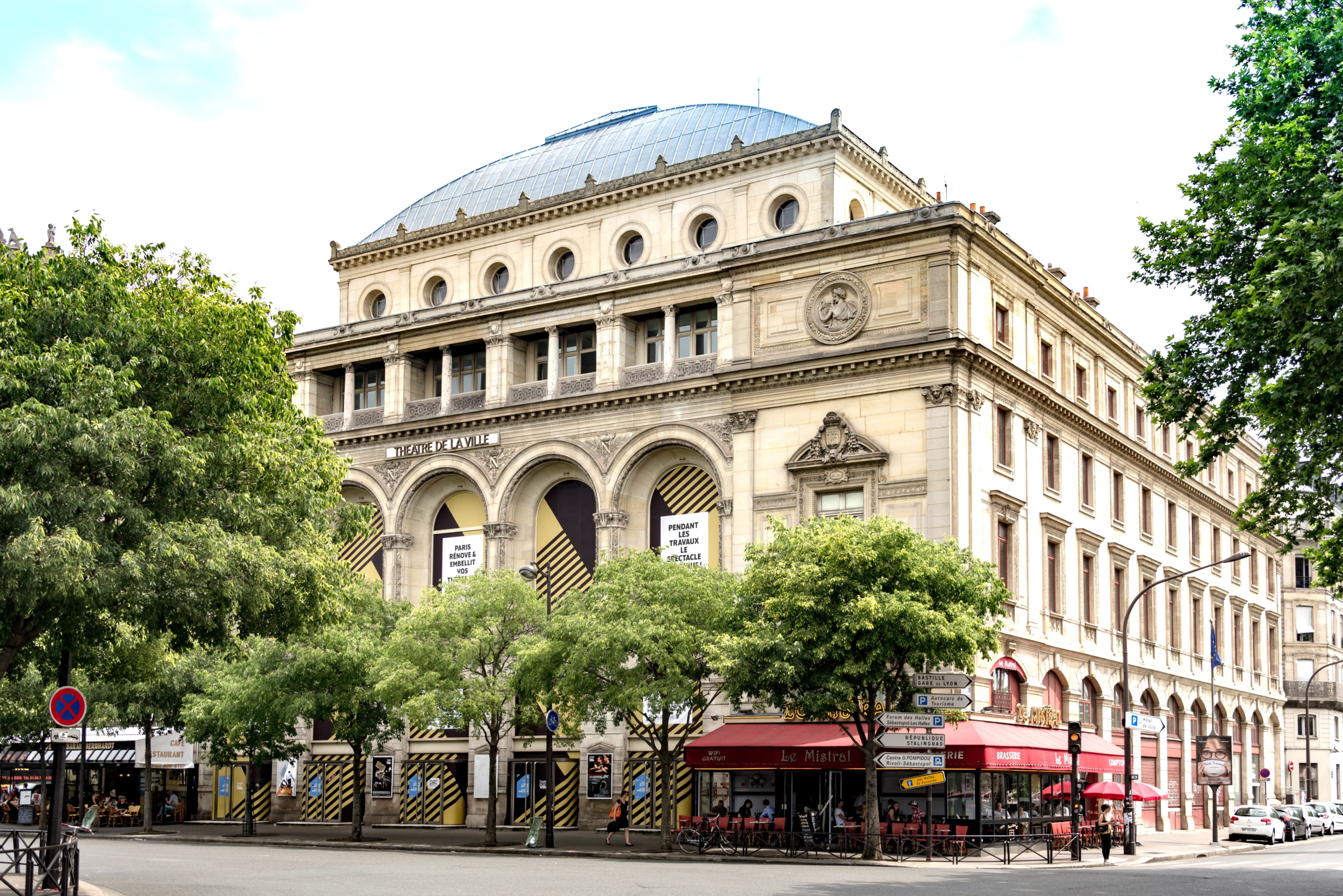 1-Théâtre_de_la_Ville,_Paris_29_May_2017